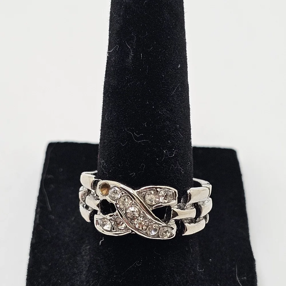 Ring - Picture 6 of 7